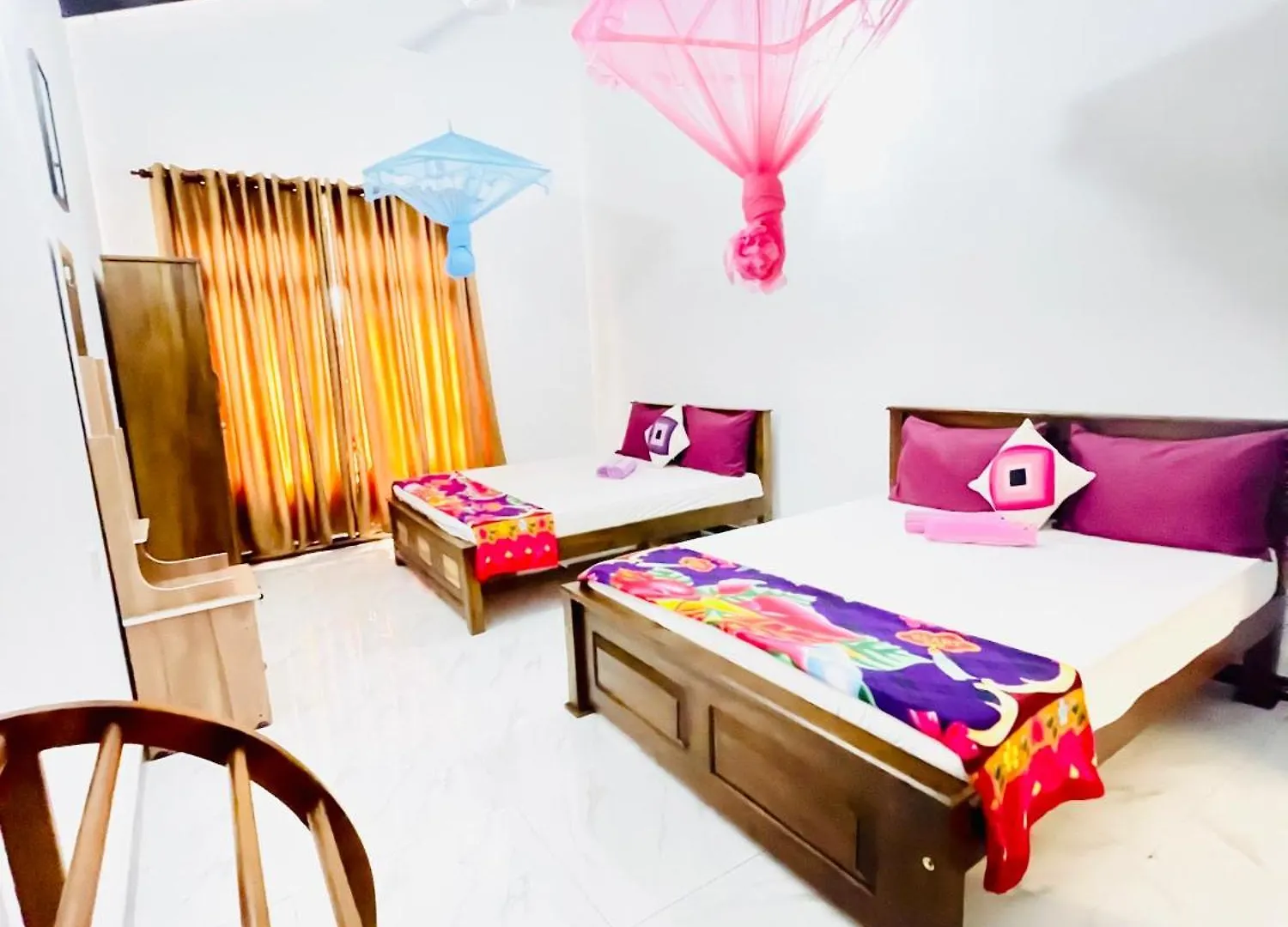 Fanisha Family Villa And Restaurant Negombo Guest house