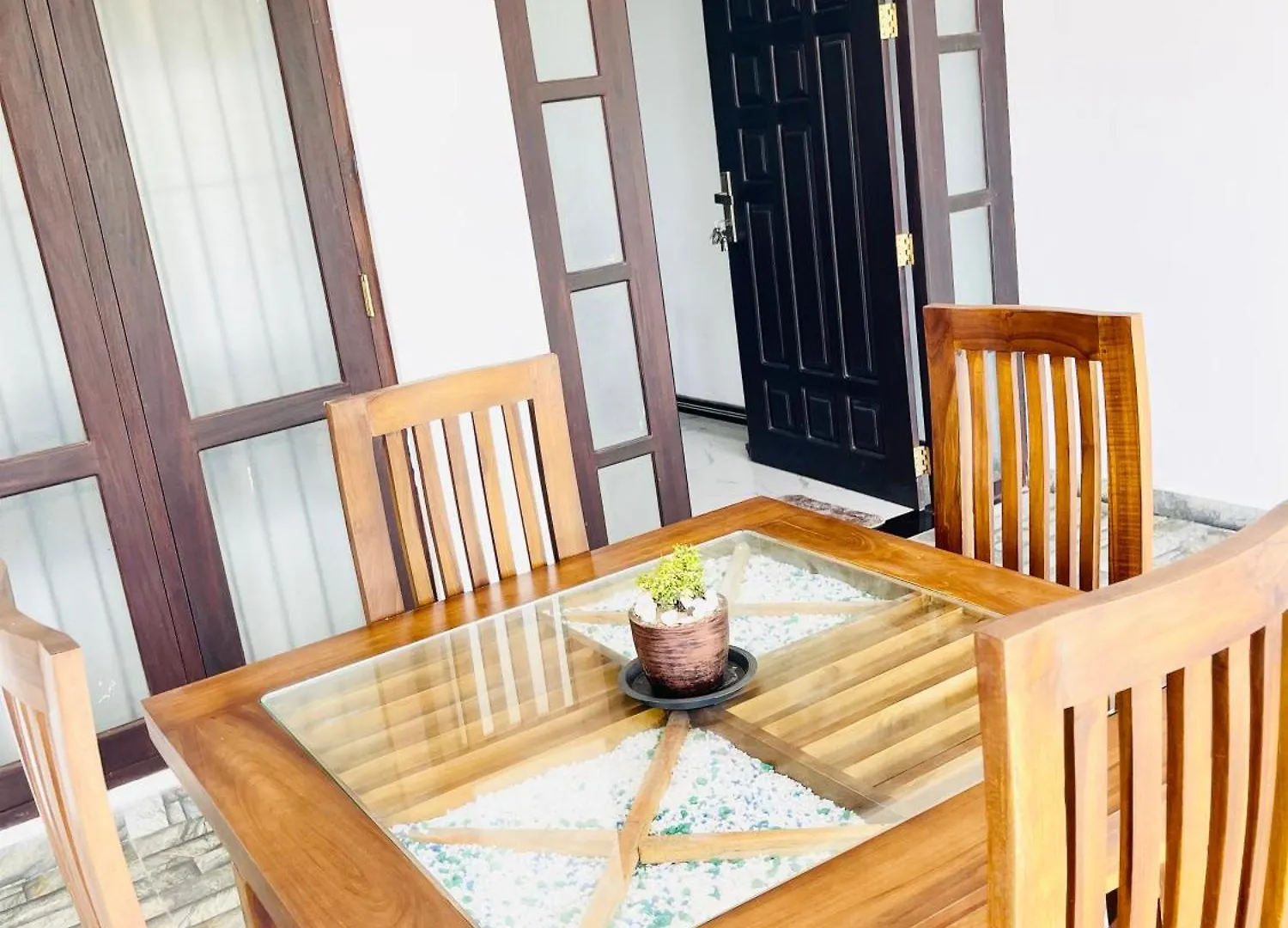 Fanisha Family Villa And Restaurant Negombo 0*,  Sri Lanka